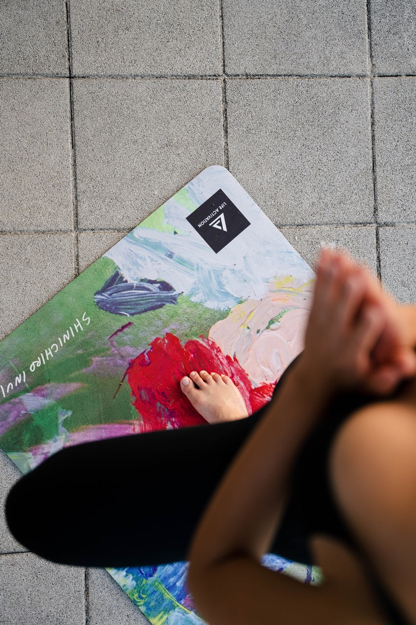 Hybrid Yoga Mat Flower in Aurora